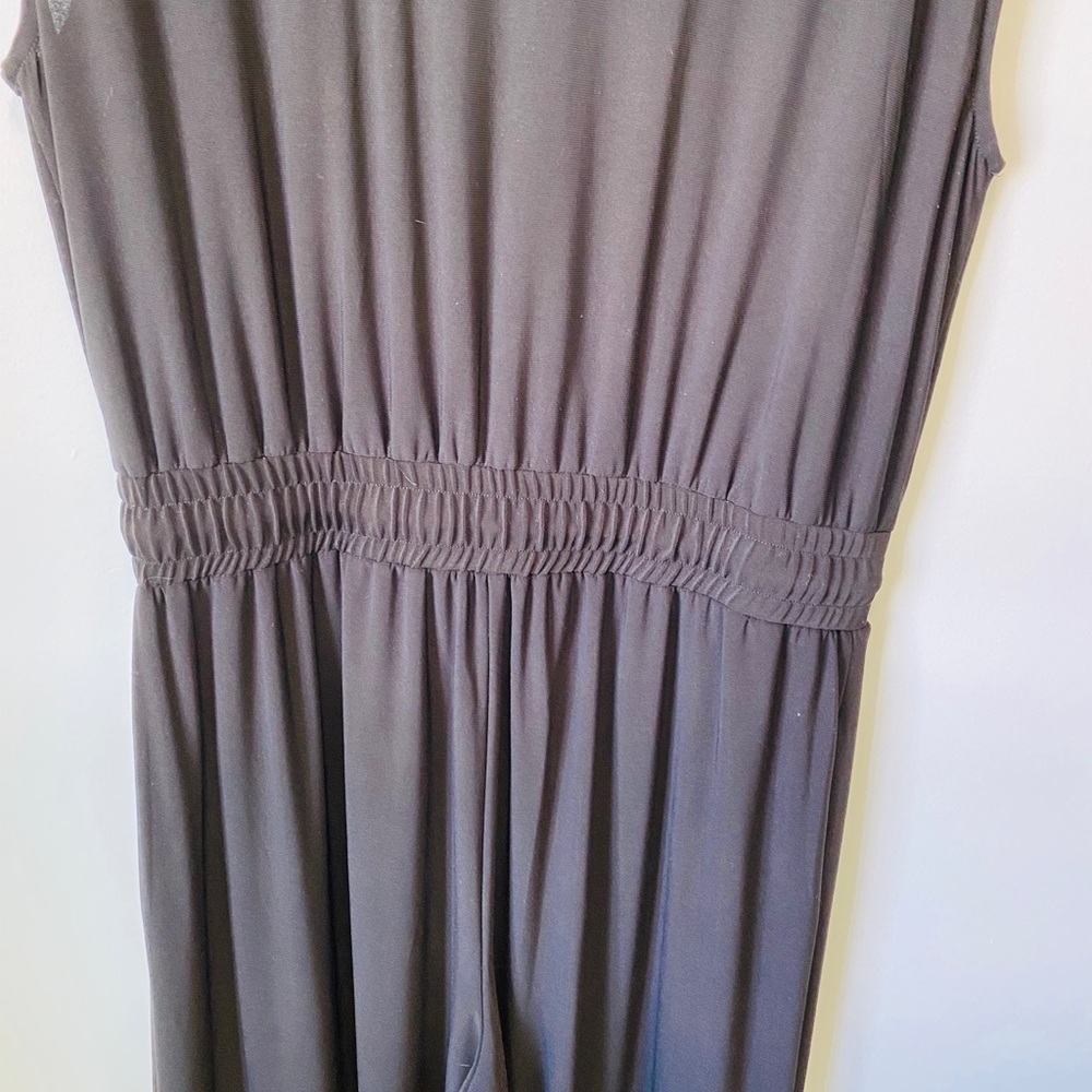 Jumpsuit - Picture 6 of 7